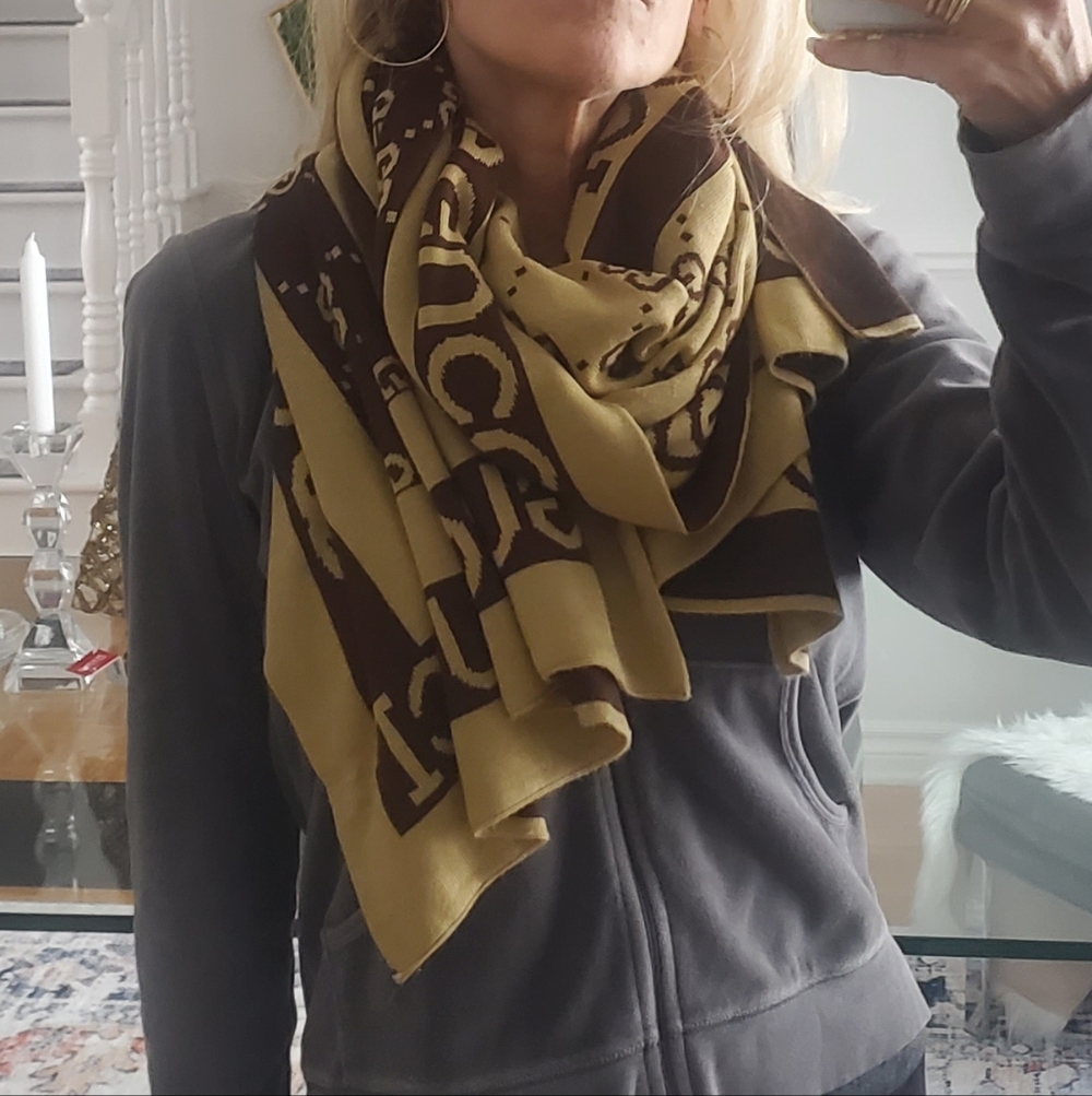 Vintage Gucci Reversible Brown and Beige Monogrammed Wrap Shawl Scarf